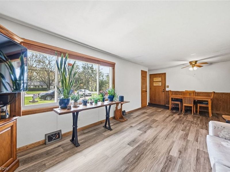 10129 E River Road, Elyria, OH 44035 Photo 4