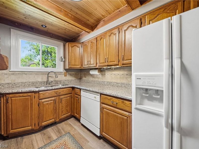 10129 E River Road, Elyria, OH 44035 Photo 6