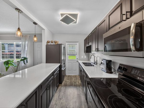 2110 NE 42nd Street, Unit 4b, Lighthouse Point, FL 33064