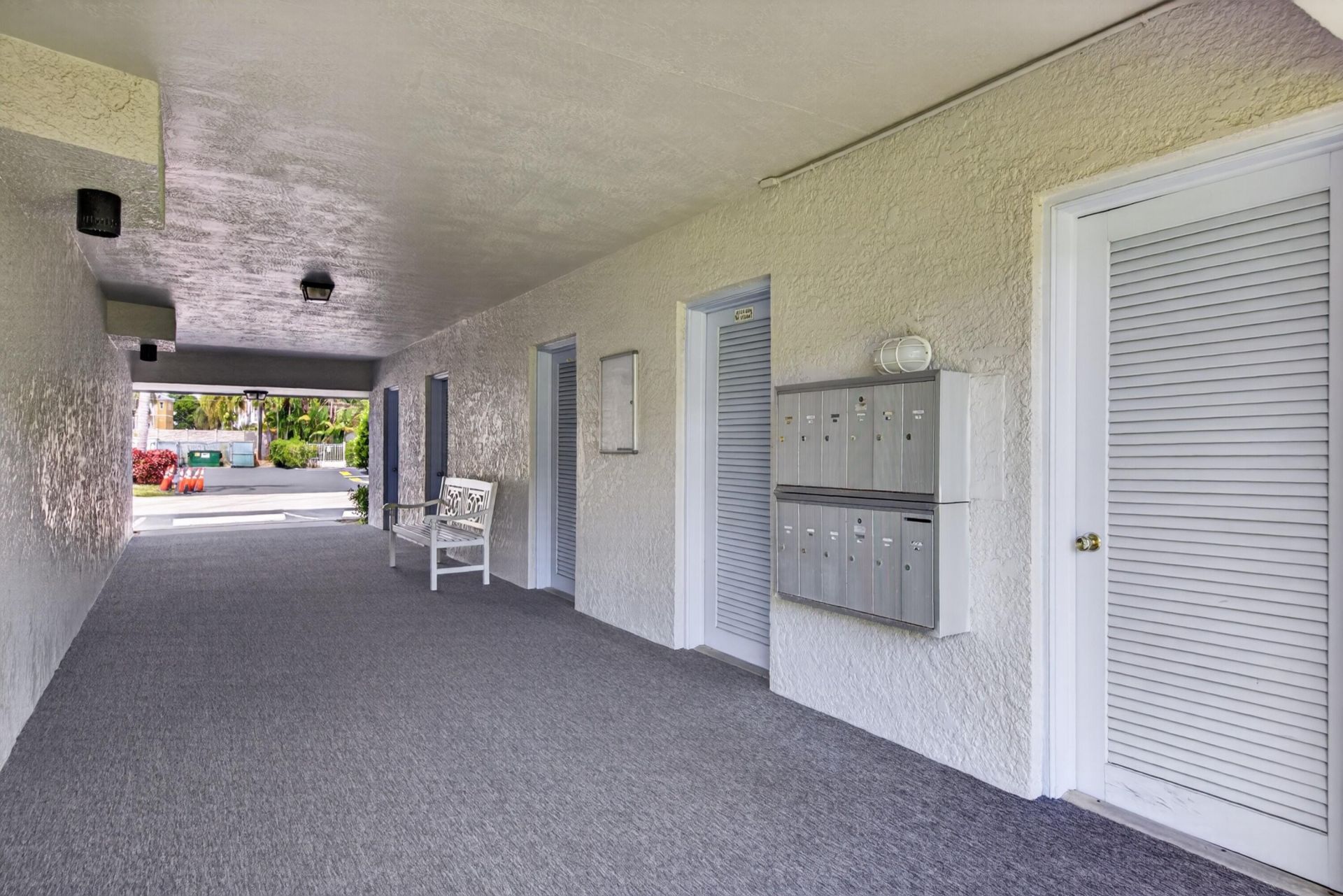 2110 NE 42nd Street, Unit 4b, Lighthouse Point, FL 33064 Photo
