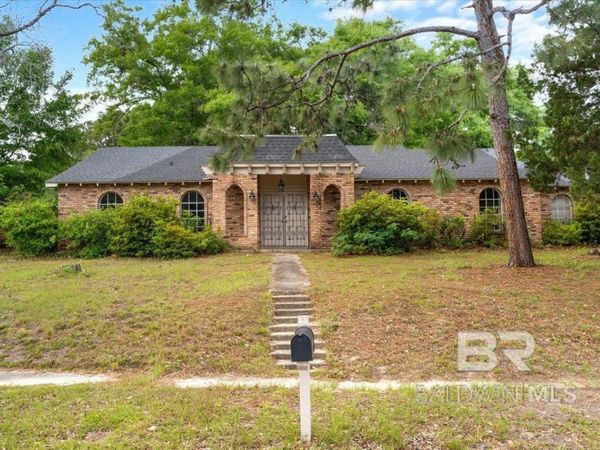 4600 S Dogwood Drive, Mobile, AL 36609