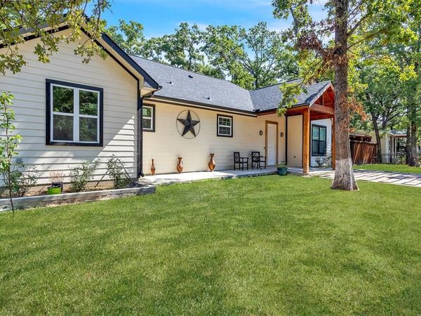 1804 Tammy Street , Hawk Cove, TX 75474