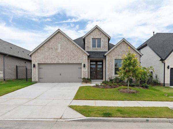 1725 Hillside Stroll Drive, Lavon, TX 75166