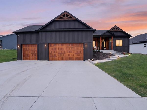 624 Greenway Point Drive, Janesville, WI 53548