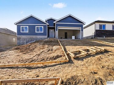 7710 S 33 Avenue , Bellevue, NE 68147