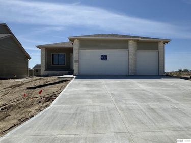 21439 Y Street , Elkhorn, NE 68022