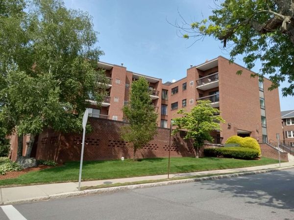 12 Mount Vernon St, Unit 25, Melrose, MA 02176