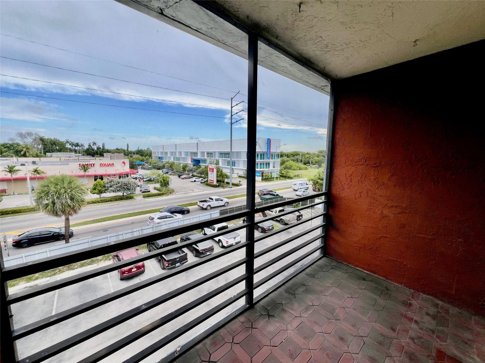 13500 NE 3rd Court, Unit 412, North Miami, FL 33161 Photo