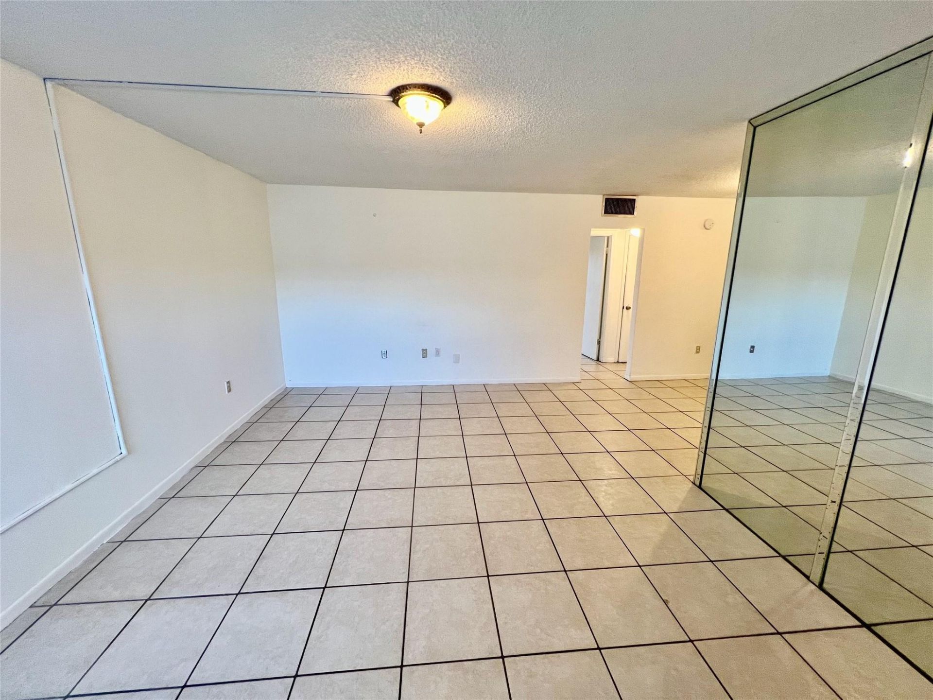 13500 NE 3rd Court, Unit 412, North Miami, FL 33161 Photo