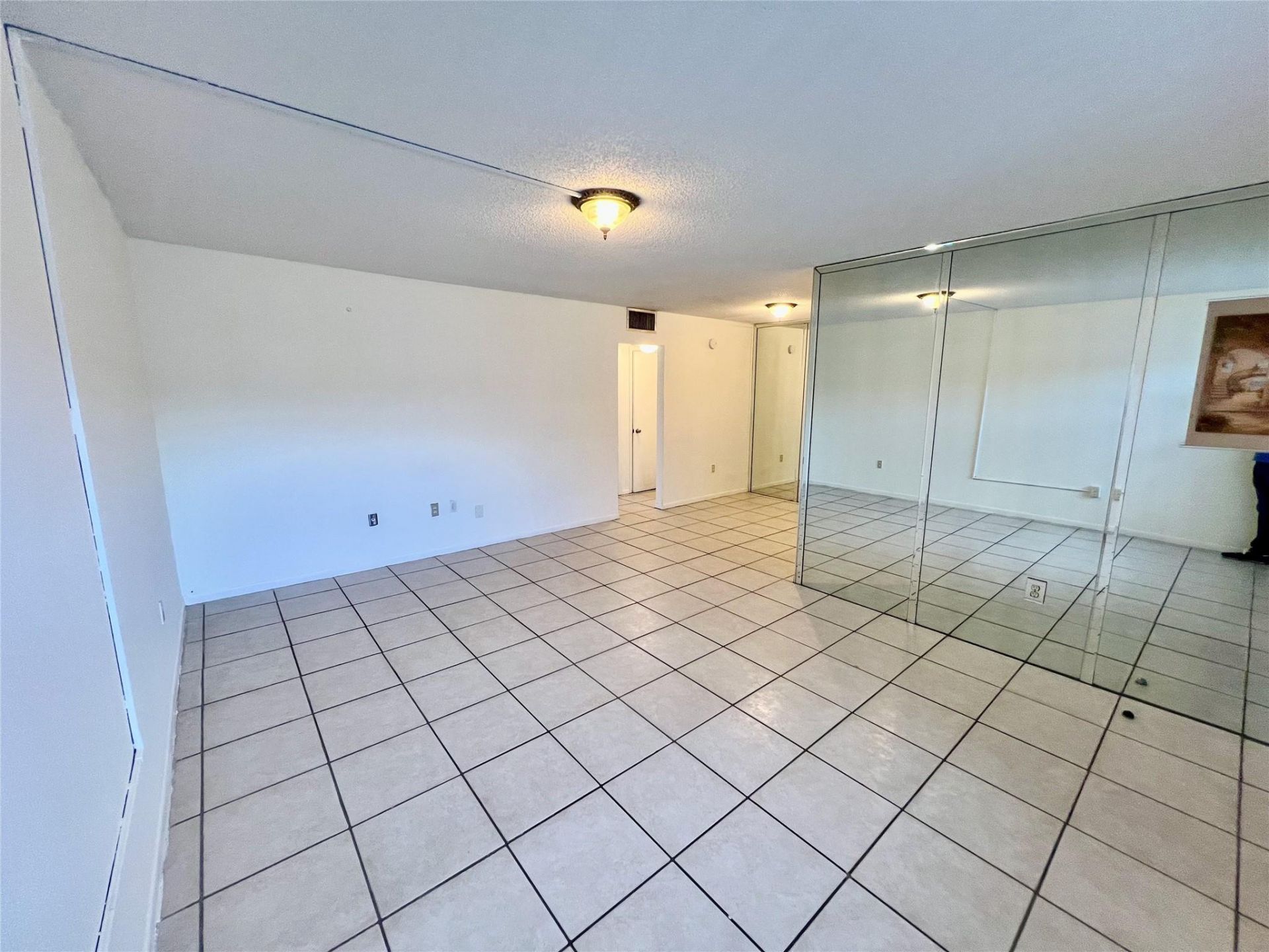 13500 NE 3rd Court, Unit 412, North Miami, FL 33161 Photo