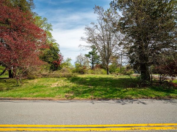 104 Westlake Drive , Valhalla, NY 10595