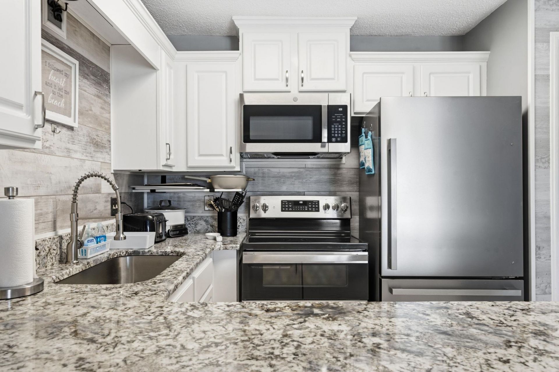1930 Bent Grass Dr. Photo 19