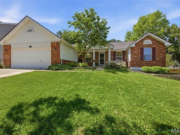 16028 Nantucket Meadows Drive, Wildwood, MO 63040