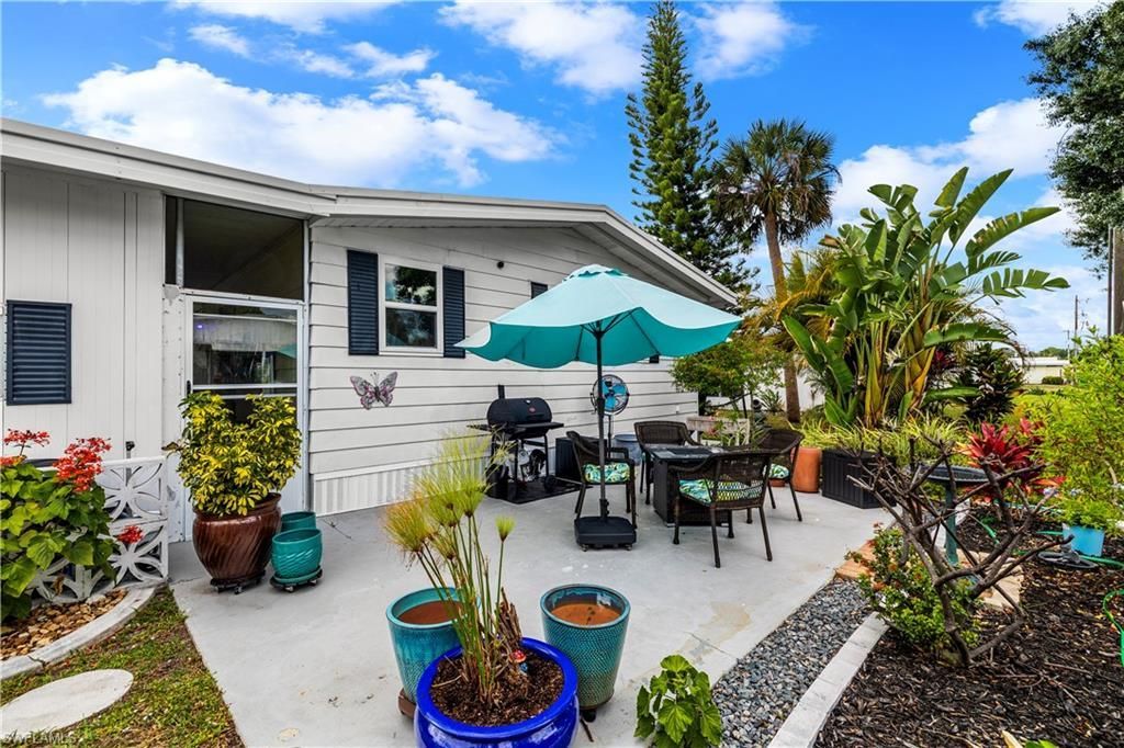 506 Blossom Ct , North Fort Myers, FL 33917 Photo