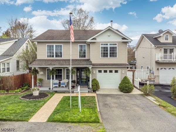 6 Grove Rd, Jefferson, NJ 07438