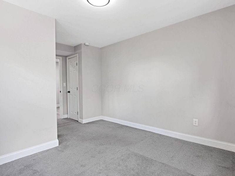 446 Catherine Street, Columbus, OH 43223 Photo 12