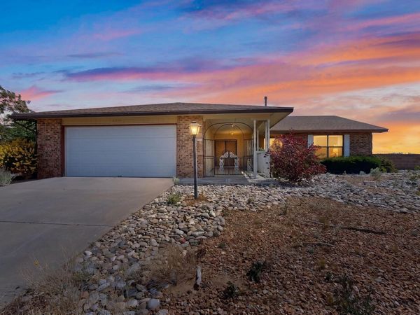 4504 Quartz Drive NE, Rio Rancho, NM 87124