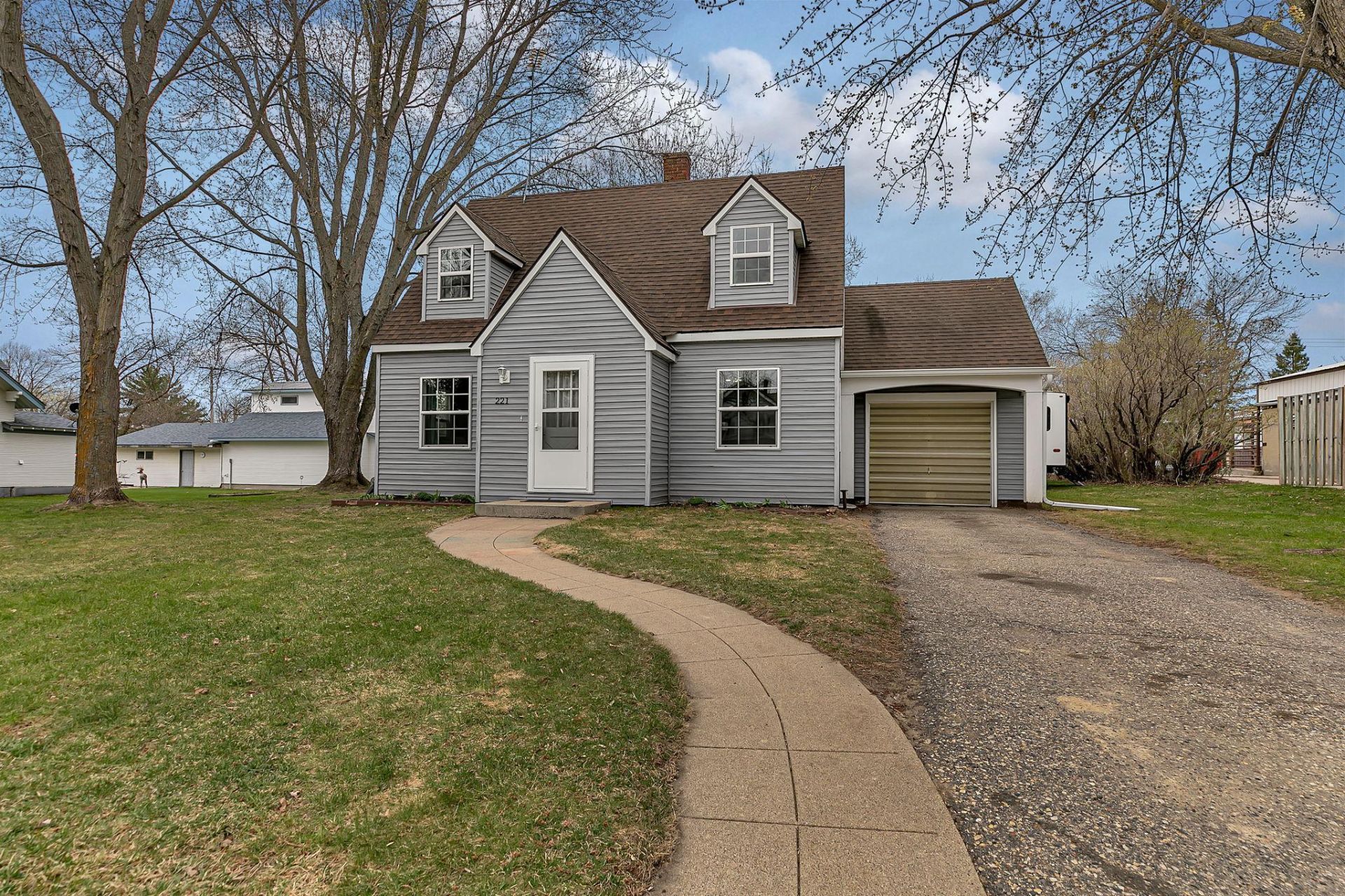 221 Hintzen Street , Miltona, MN 56354