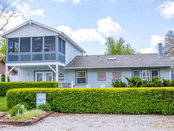 316 N Berrien Street, New Buffalo, MI 49117