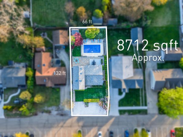 316 N Berrien Street, New Buffalo, MI 49117