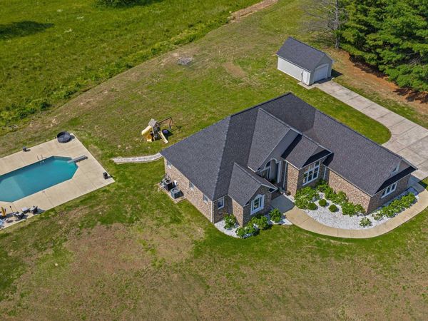 621 Sunset Drive, Henagar, AL 35978
