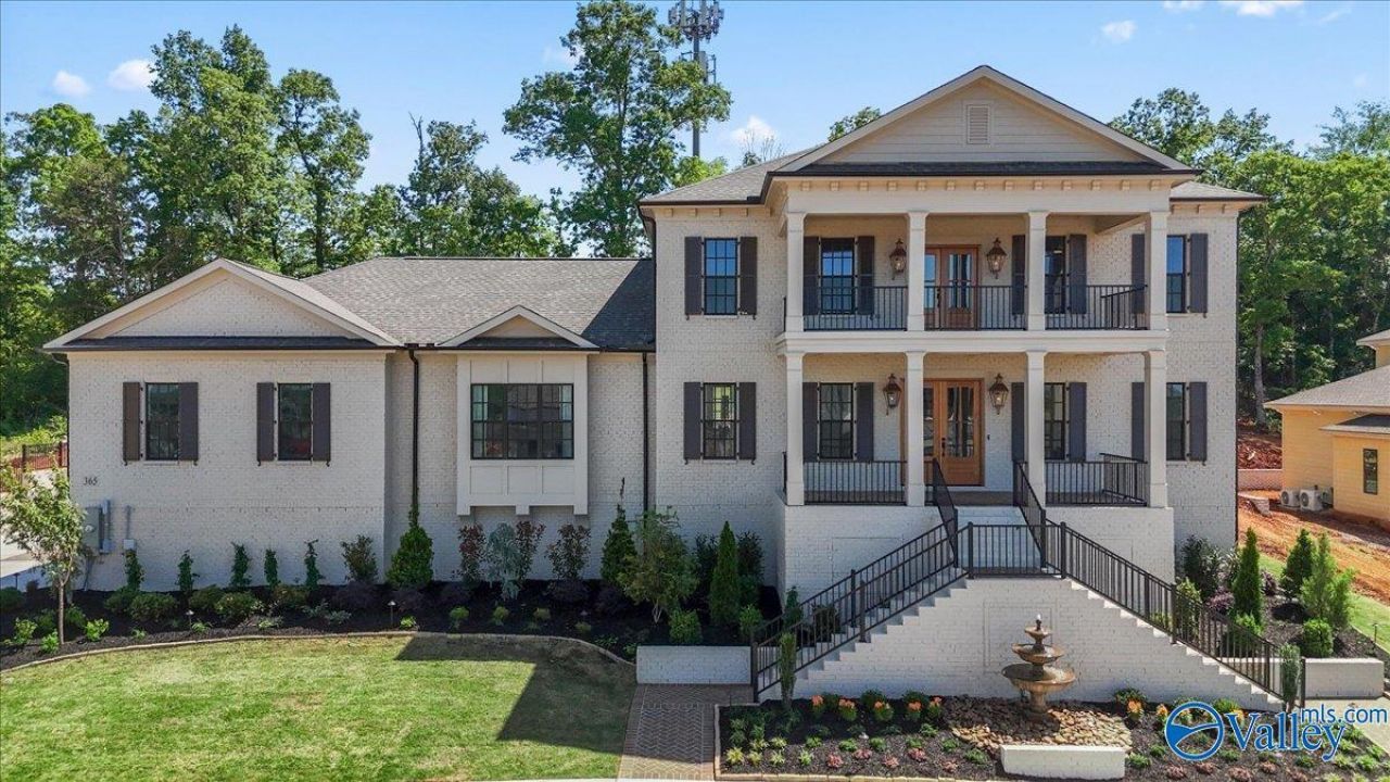 365 Saint Louis Street, Madison, AL 35758 Main Photo