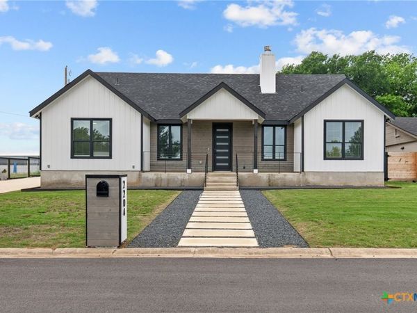 2204 Magnolia Drive , Round Rock, TX 78664