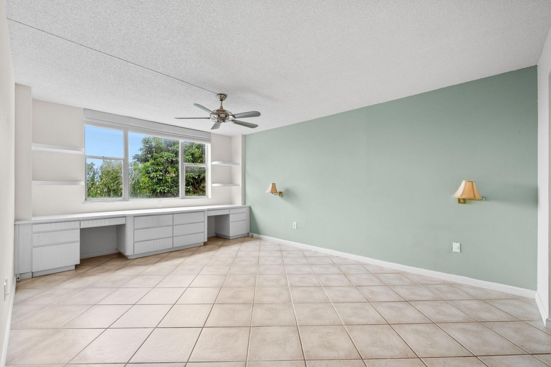 4001 Hillcrest Drive, Unit 406, Hollywood, FL 33021 Photo