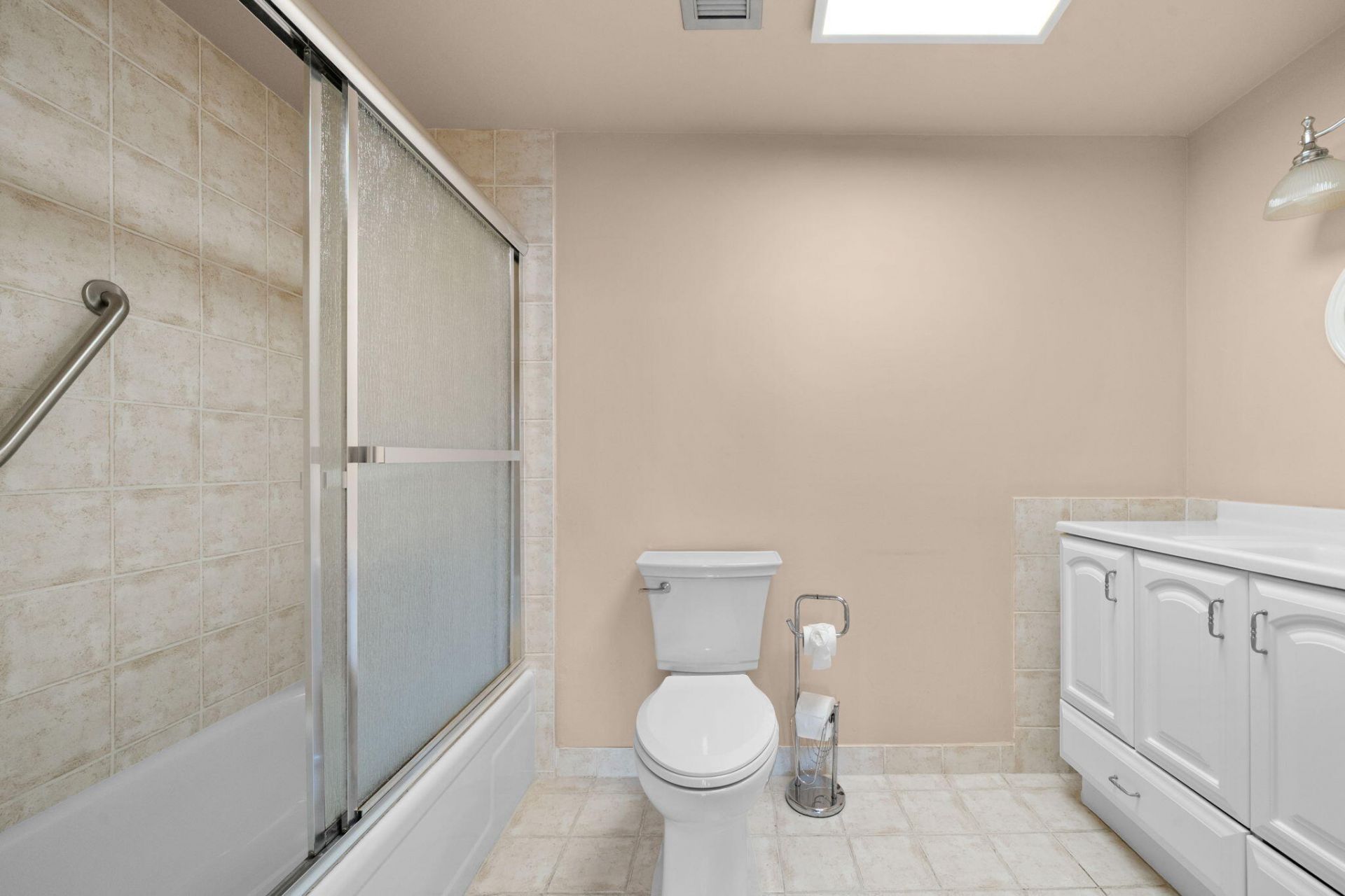 4001 Hillcrest Drive, Unit 406, Hollywood, FL 33021 Photo