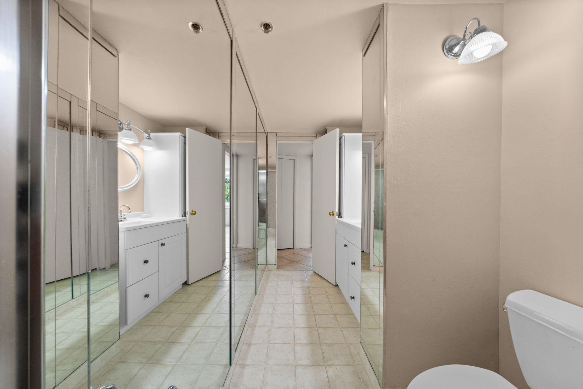 4001 Hillcrest Drive, Unit 406, Hollywood, FL 33021 Photo