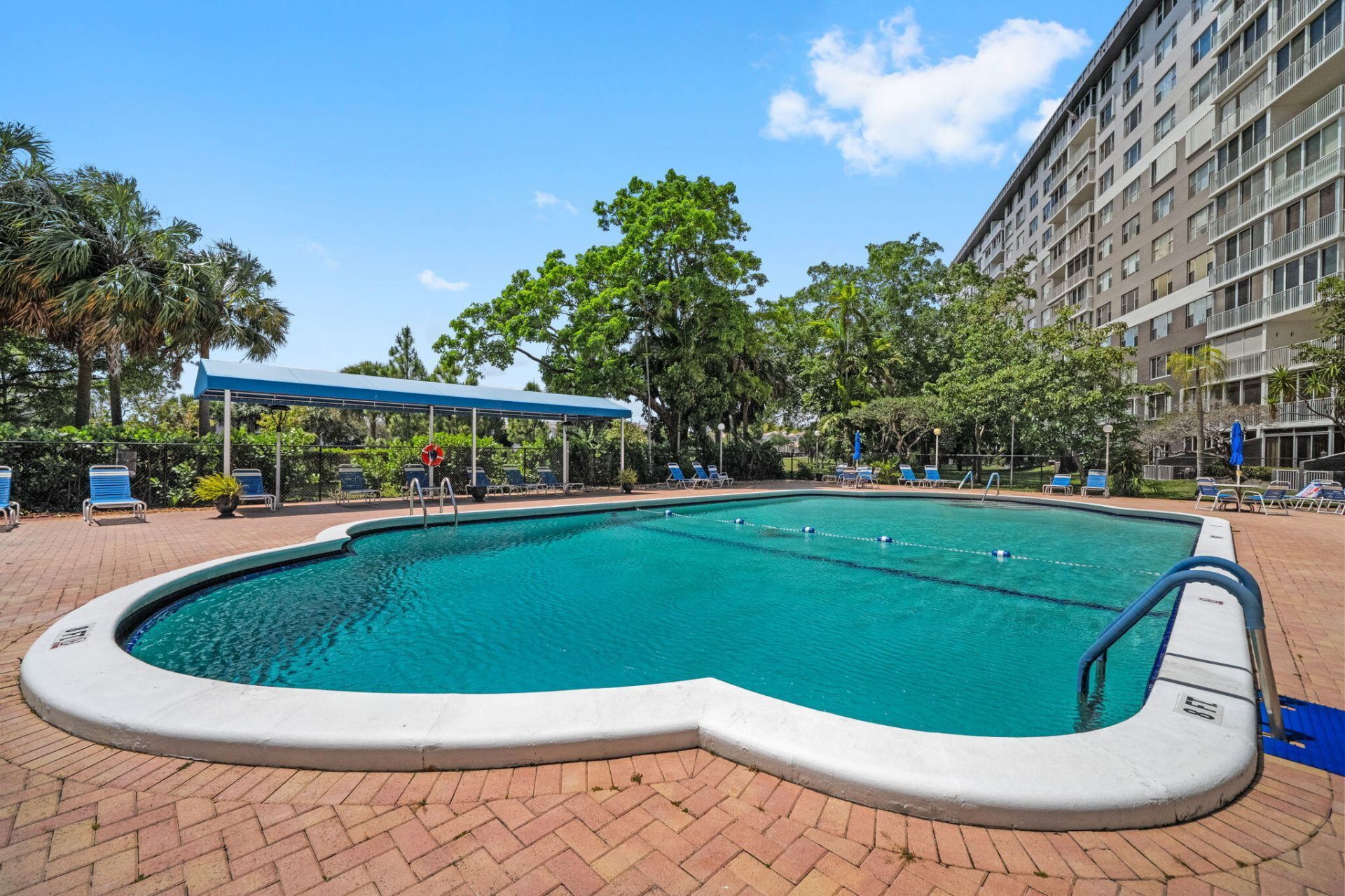 4001 Hillcrest Drive, Unit 406, Hollywood, FL 33021 Photo