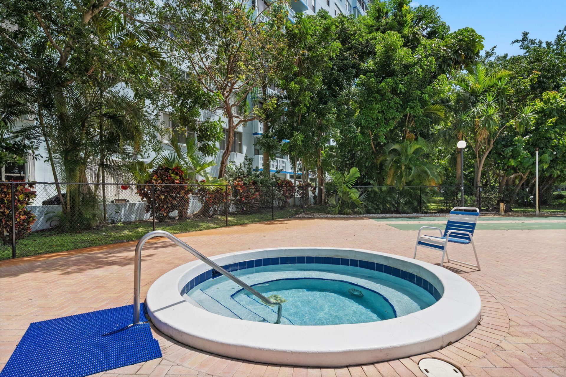 4001 Hillcrest Drive, Unit 406, Hollywood, FL 33021 Photo