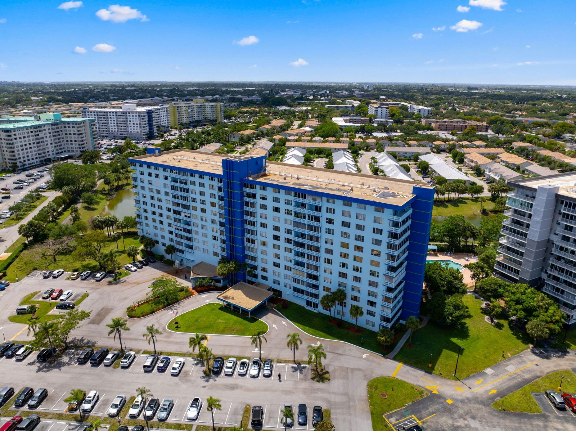 4001 Hillcrest Drive, Unit 406, Hollywood, FL 33021 Photo