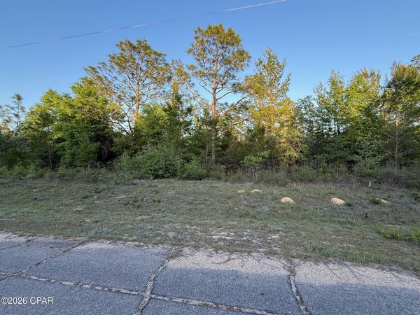 4131 Cambridge Drive , Chipley, FL 32428