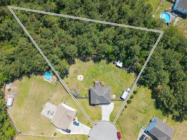 302 Sunbeam Court, Richlands, NC 28574