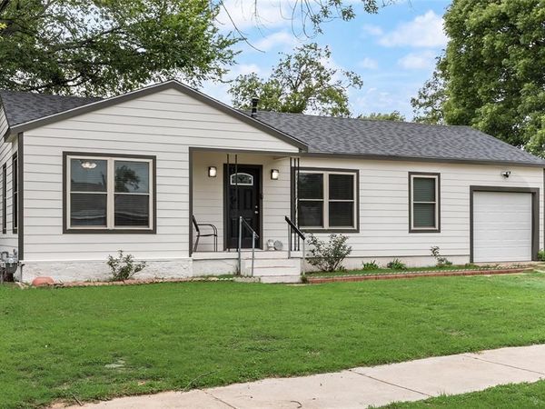 1005 Iowa Street , Irving, TX 75060