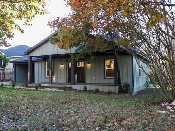 603 N 1st Street , Midlothian, TX 76065