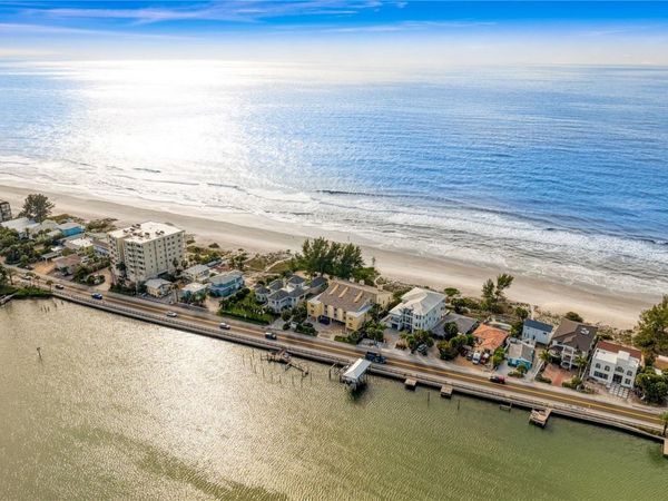 20204 GULF BOULEVARD, Unit 4, INDIAN SHORES, FL 33785