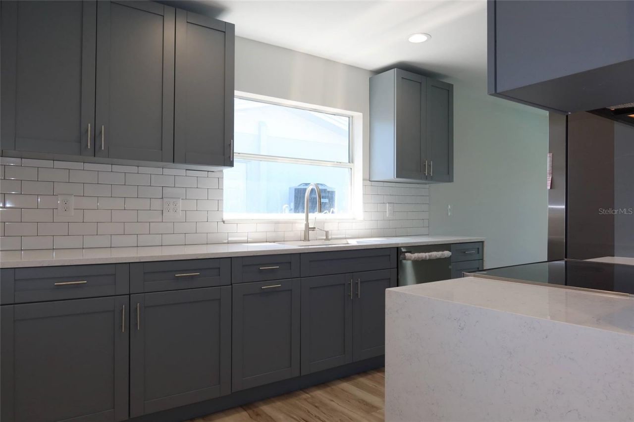 4240 Floramar Terrace , New Port Richey, FL 34652 Photo