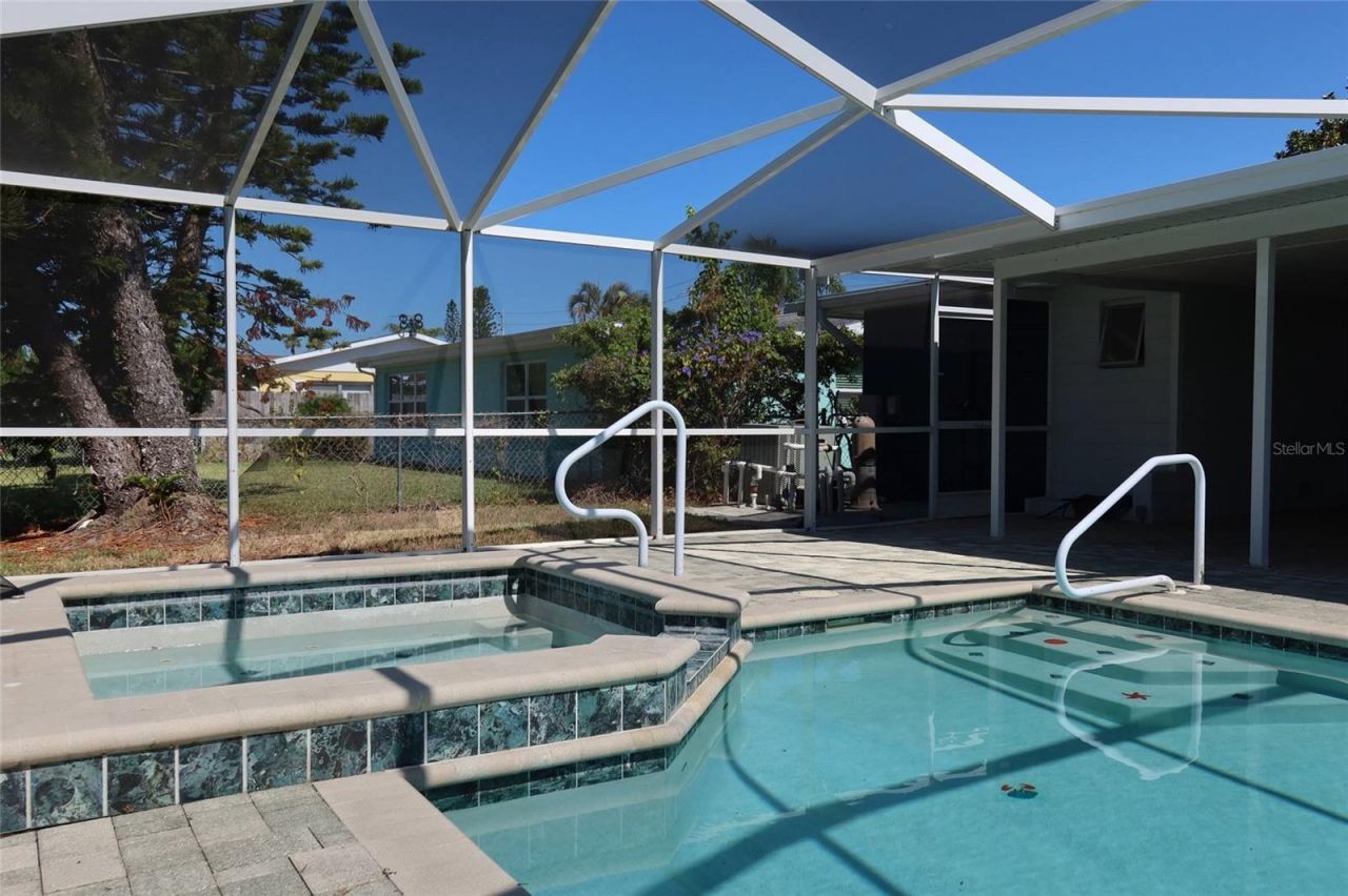 4240 Floramar Terrace, New Port Richey, FL 34652 Photo