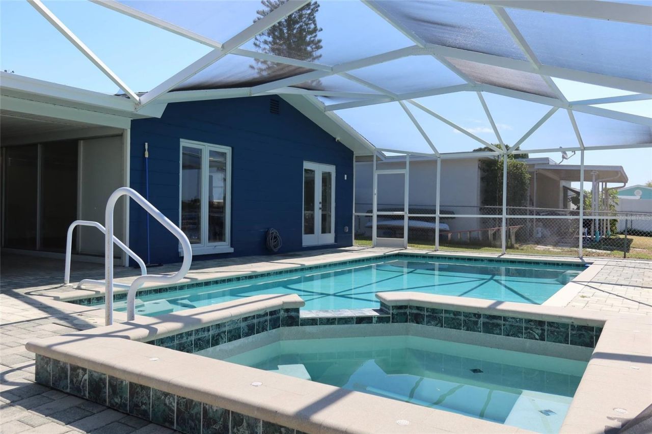 4240 Floramar Terrace , New Port Richey, FL 34652 Photo