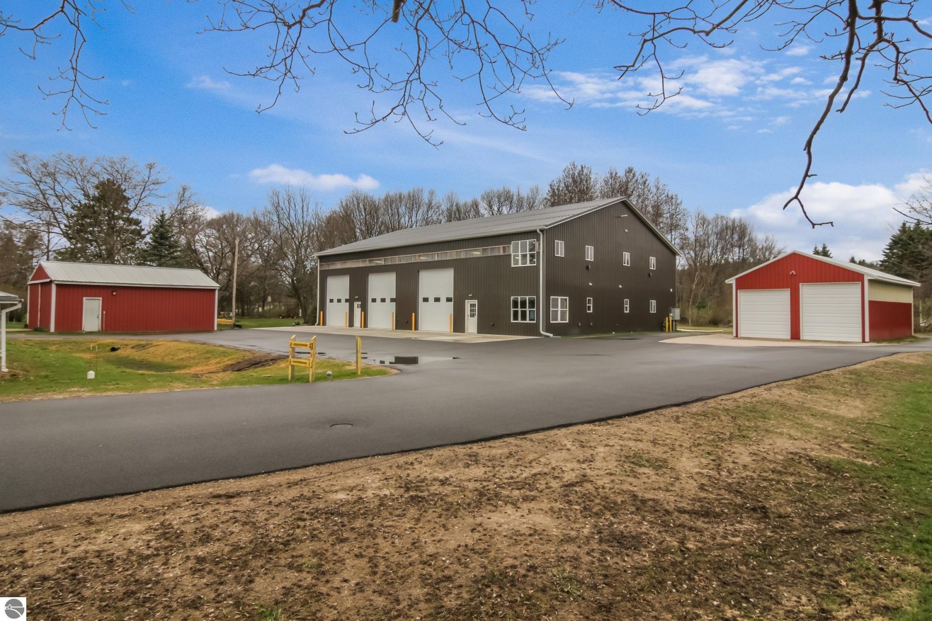 480 Parkdale Avenue E, Manistee, MI 49660 Main Photo