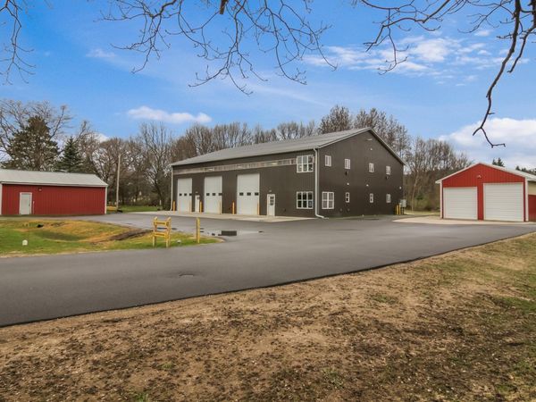 480 Parkdale Avenue E, Manistee, MI 49660