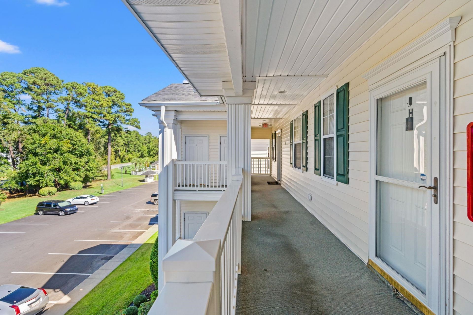 620 River Oaks Dr. Photo 4