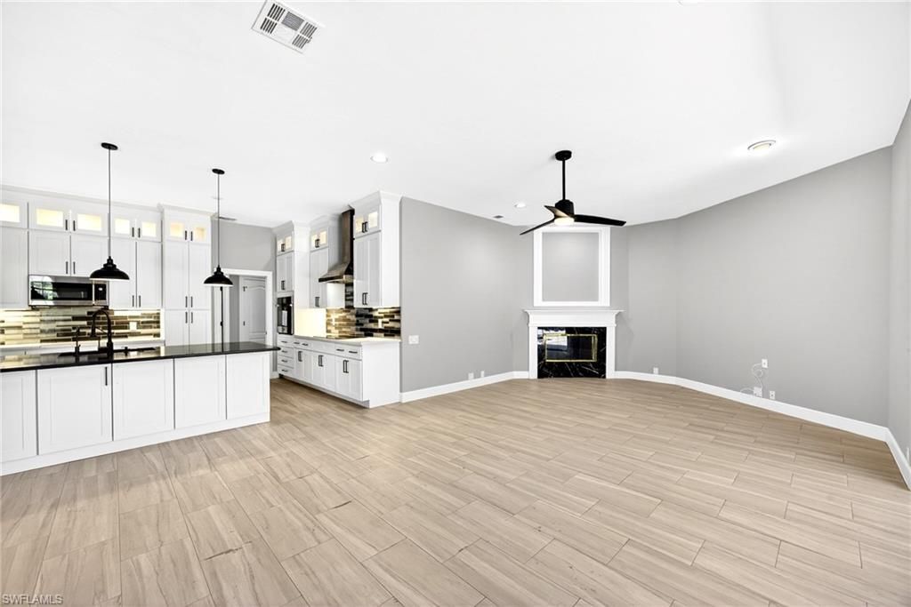 7214 Hendry Creek Dr, Fort Myers, FL 33908 Photo