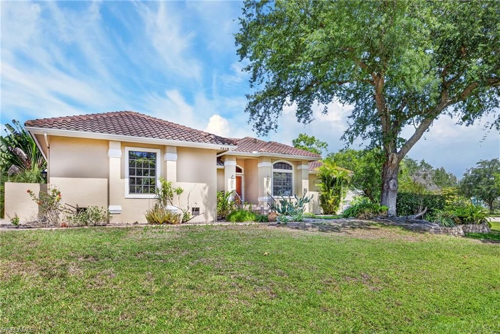 7214 Hendry Creek Dr, Fort Myers, FL 33908 Photo
