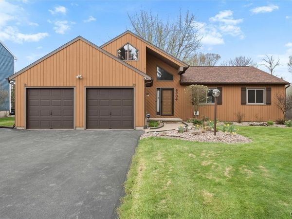 6304 Hardwood Lane, Cicero, NY 13039