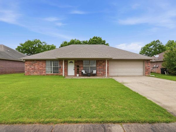 44 Blair Drive, Vilonia, AR 72173