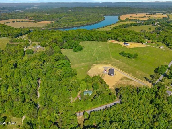 3342 River Rd, Decatur, TN 37322