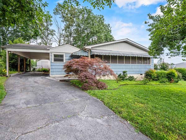 3841 Rollingwood Drive, Chattanooga, TN 37406